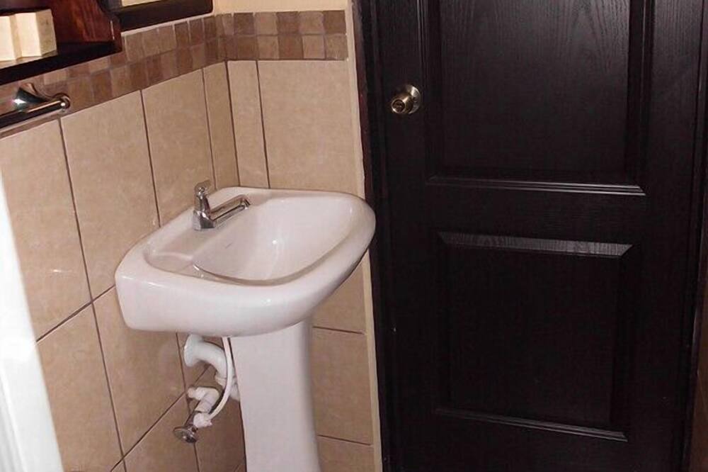 Photo of Bathroom in Chimaltenango