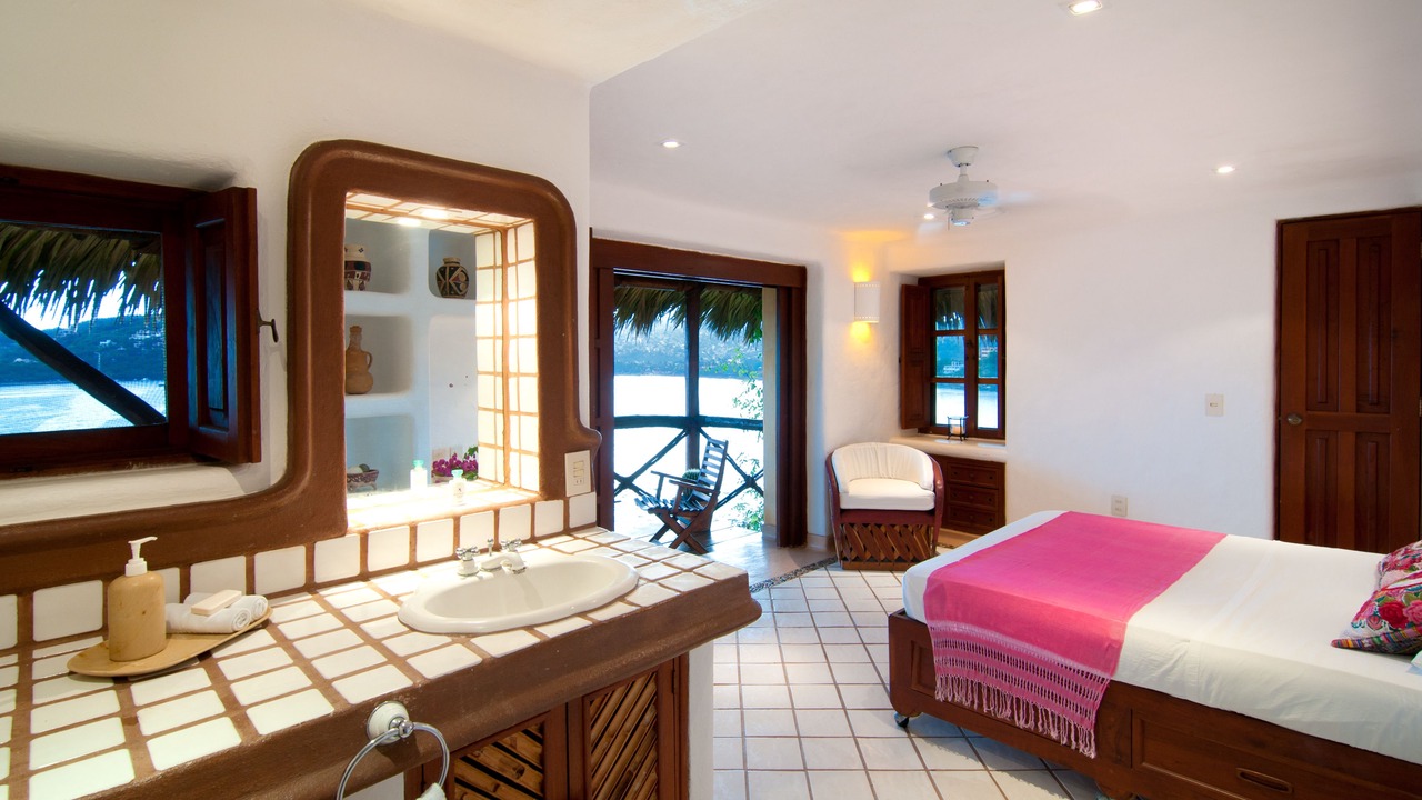 Photo of Bathroom in Zihuatanejo