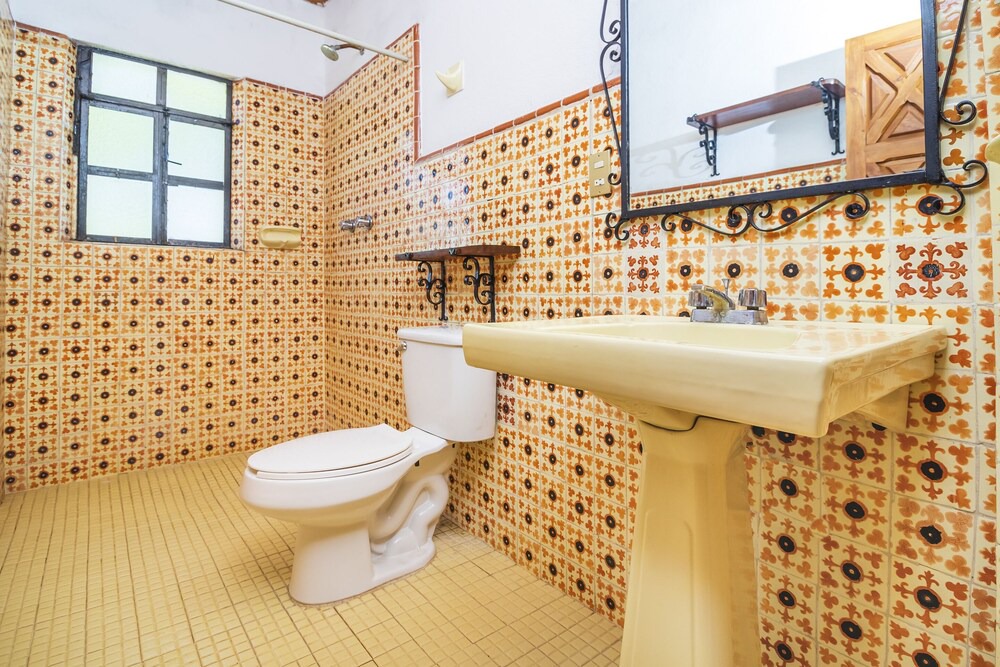 Photo of Bathroom in Taxco