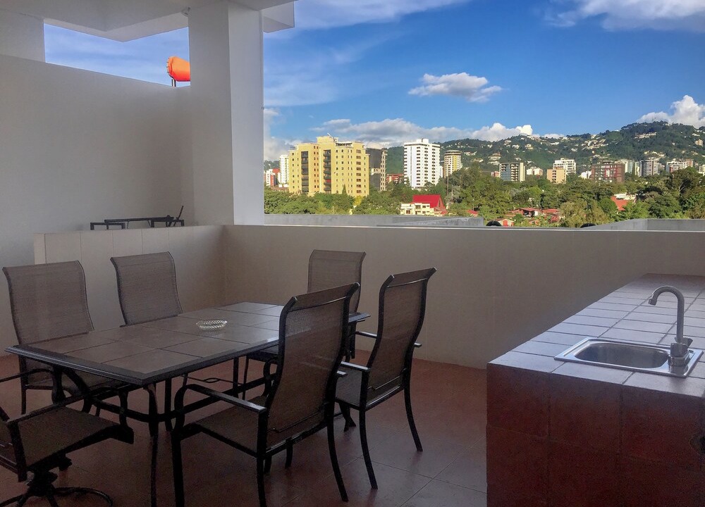 Photo of Patio Balcony in Zona 15