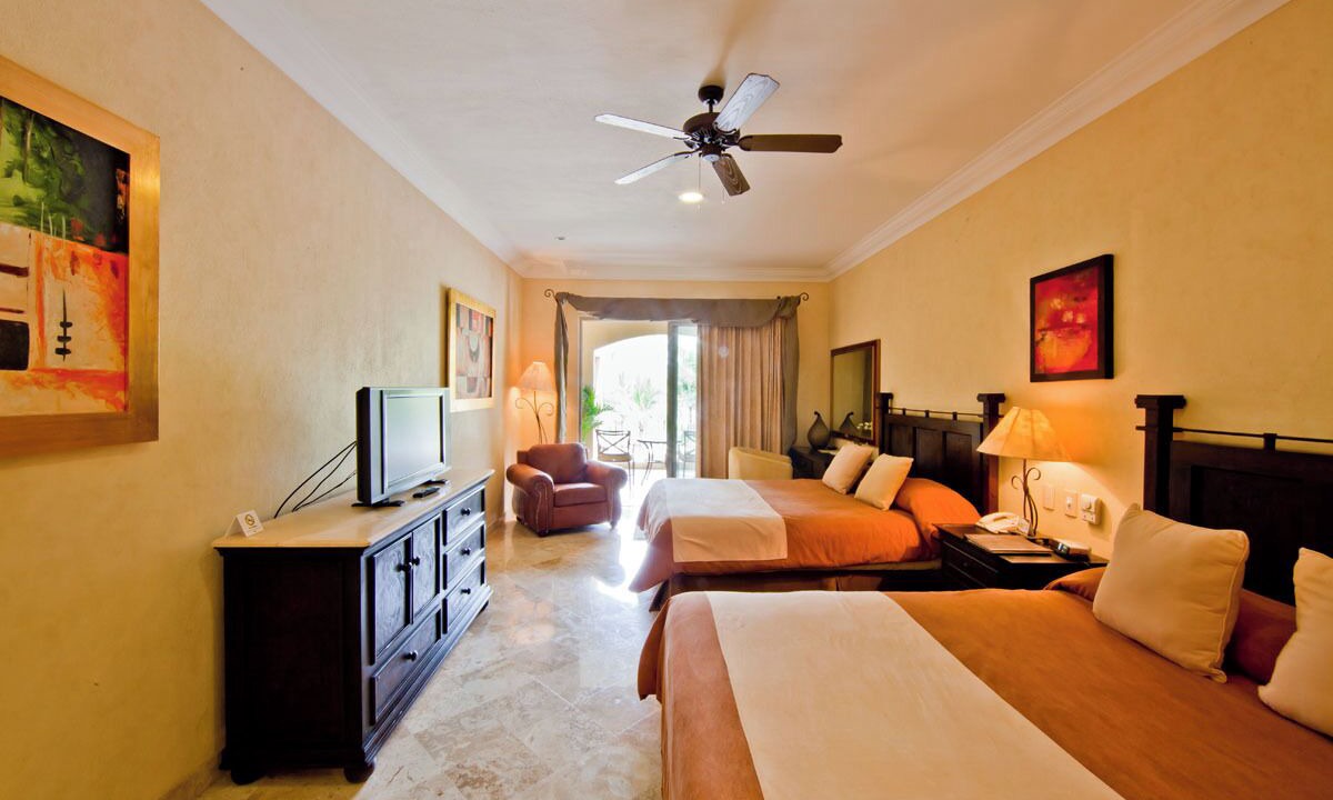 Photo of Bedroom in Flamingos