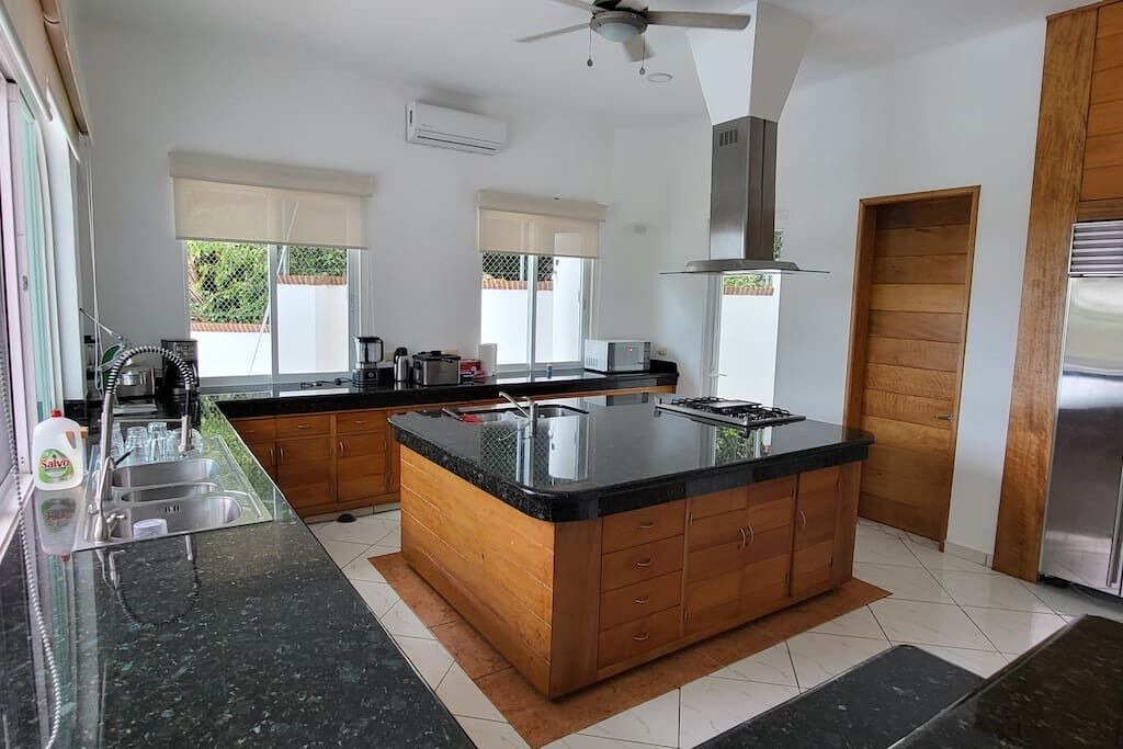 Photo of Kitchen in South Shore Hotel Area