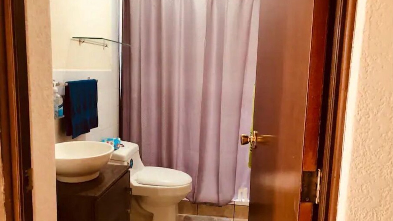 Photo of Bathroom in Zona 12