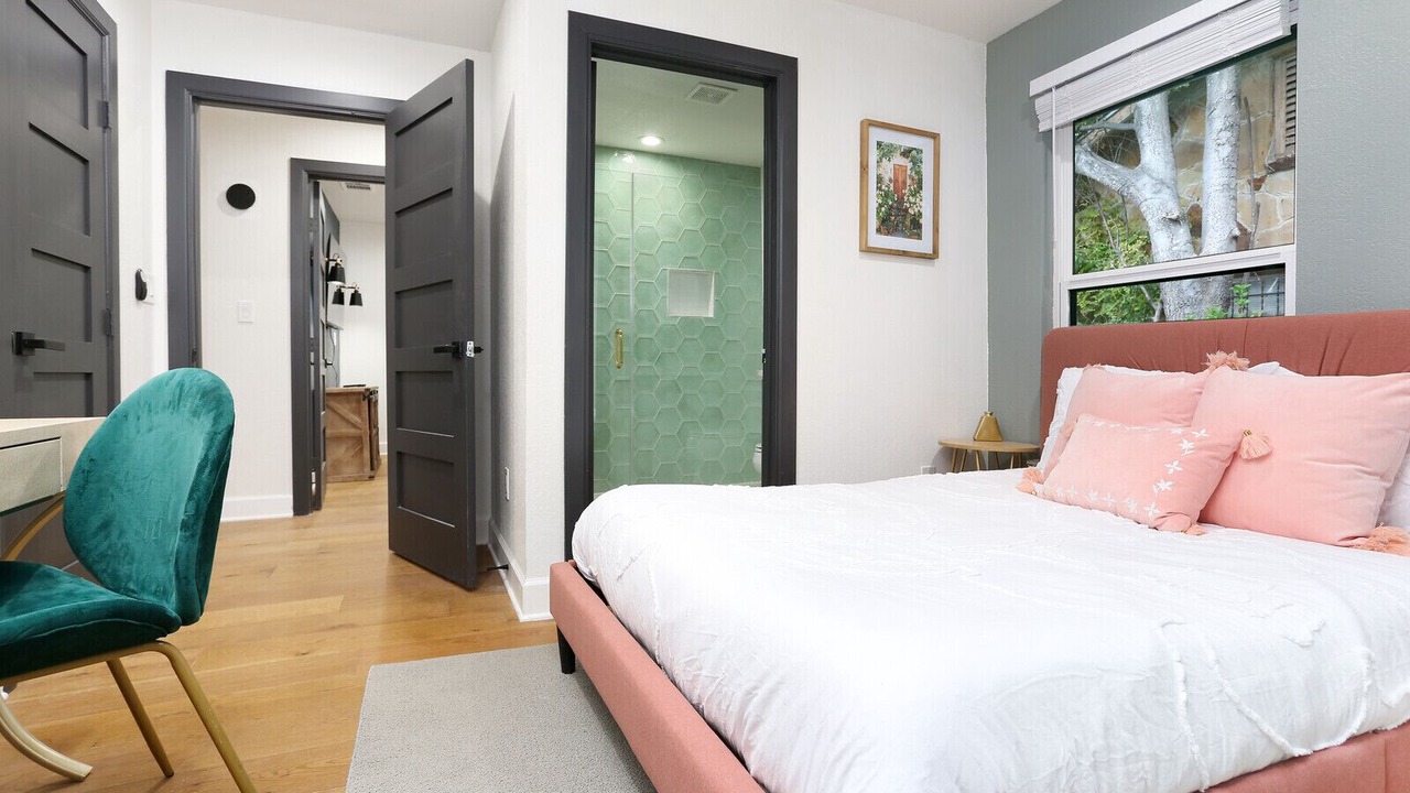 Photo of Bedroom in Tobin Hill