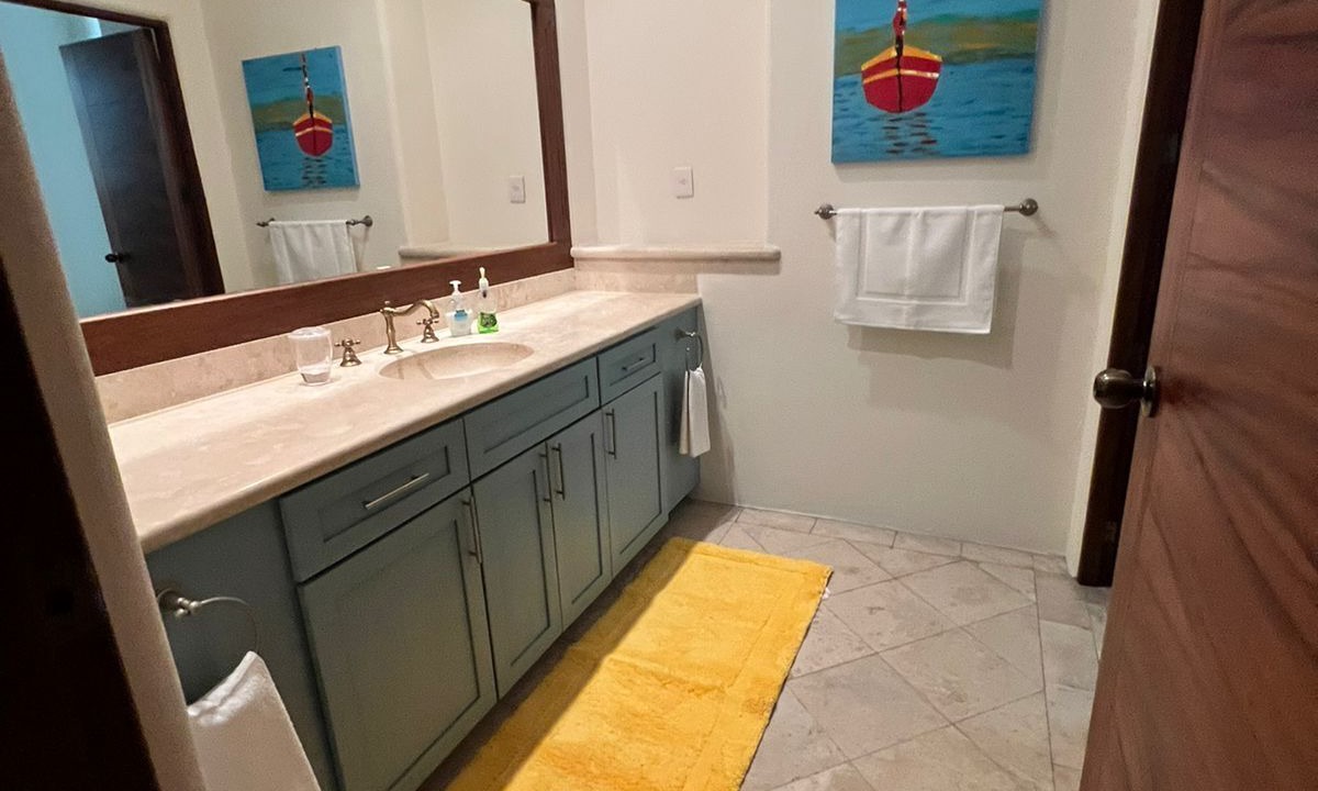 Photo of Bathroom in P Chahue