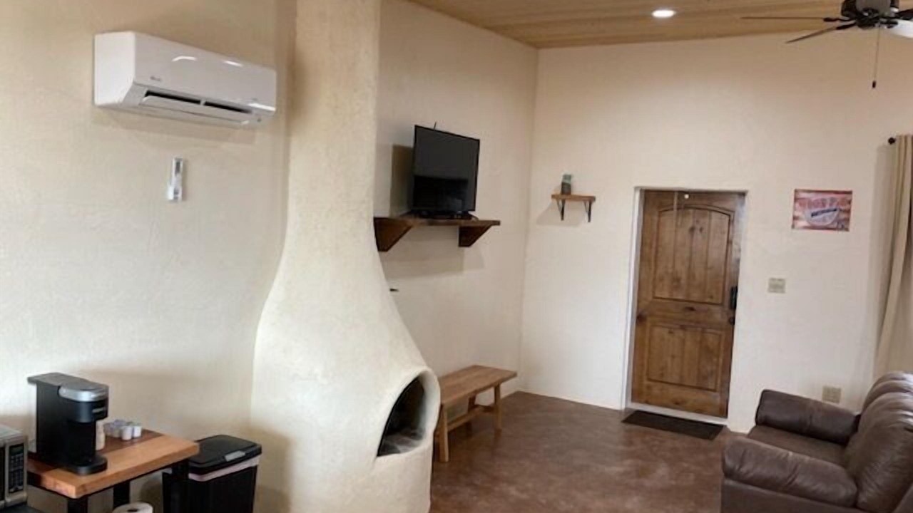 Photo of Livingroom in Terlingua