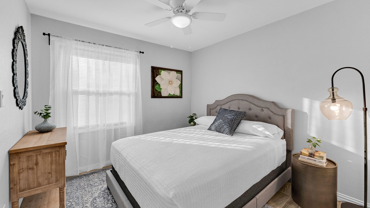 Photo of Bedroom in Farmers Branch