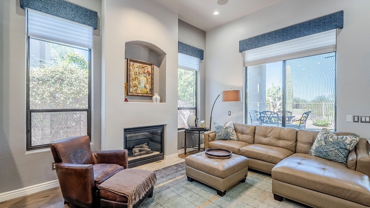 Photo of Livingroom in Glen Eagle