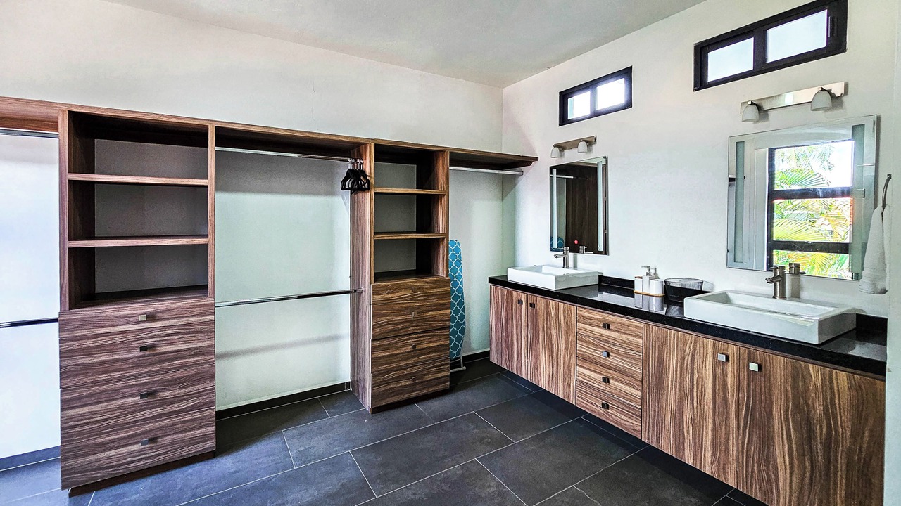 Photo of Bathroom in Flamingos