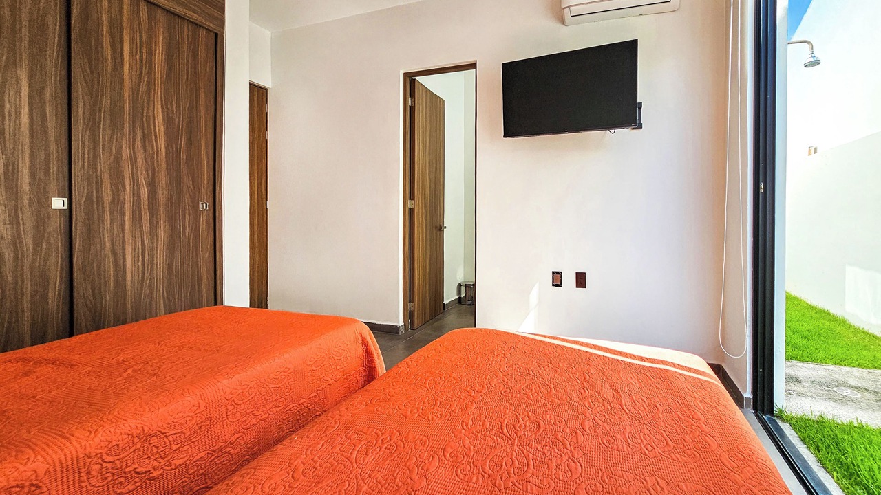 Photo of Bedroom in Flamingos