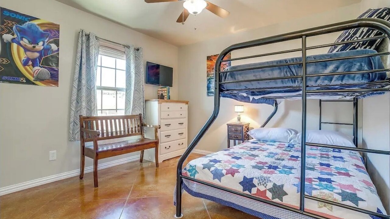 Photo of Bedroom in Granbury