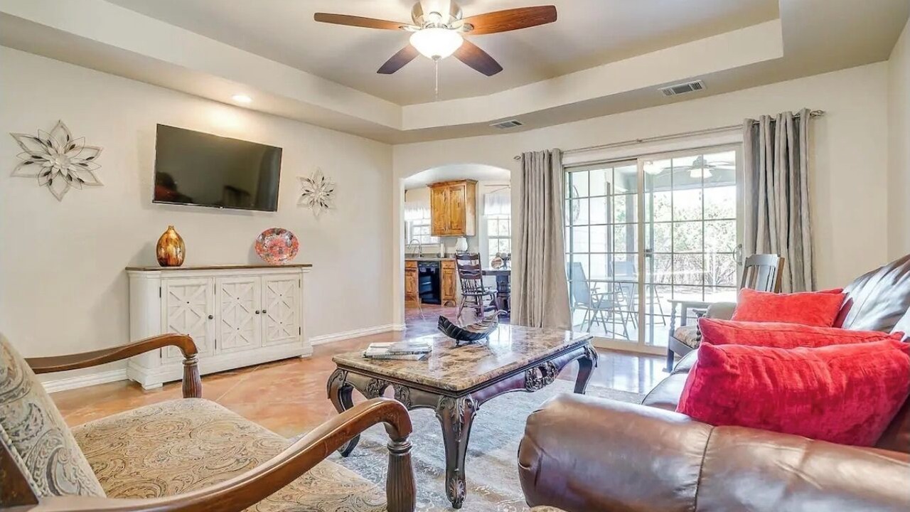 Photo of Livingroom in Granbury