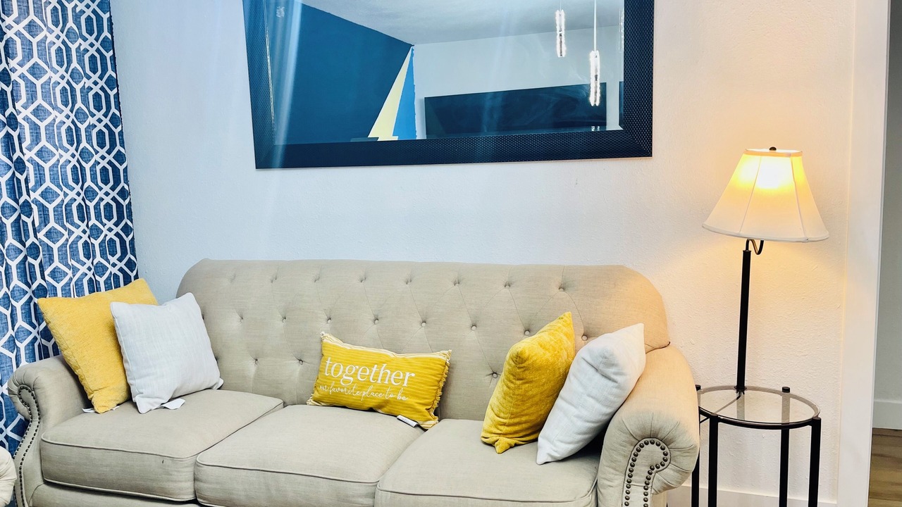 Photo of Livingroom in Las Colinas