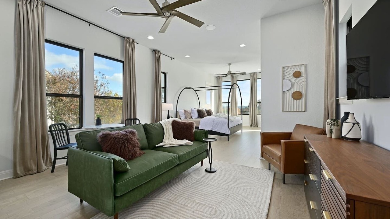 Photo of Livingroom in Leander