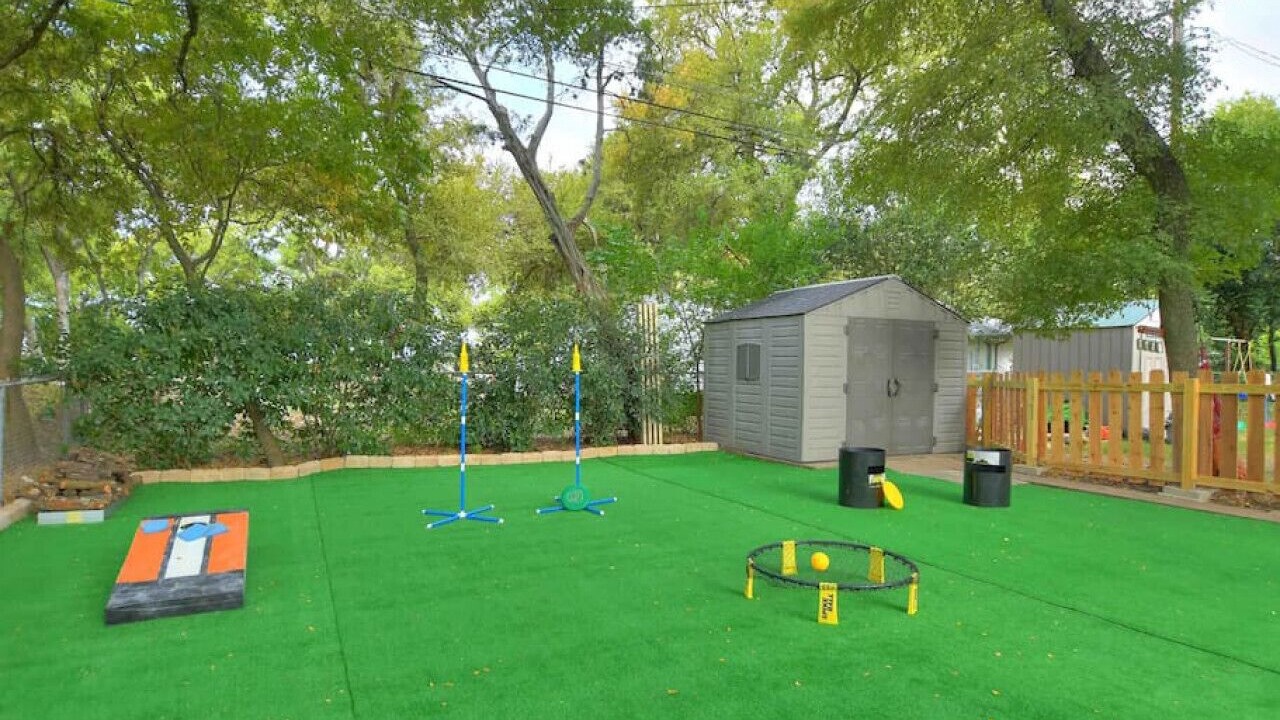 Photo of Outdoor in Barton Hills