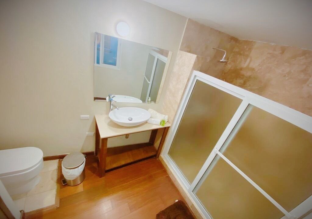 Photo of Bathroom in Zona 10