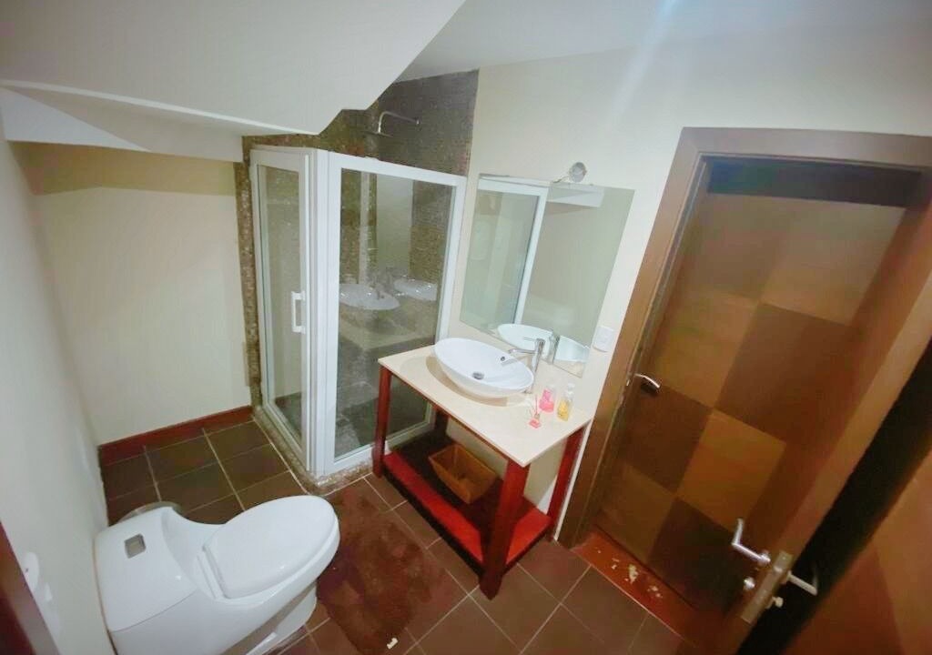 Photo of Bathroom in Zona 10