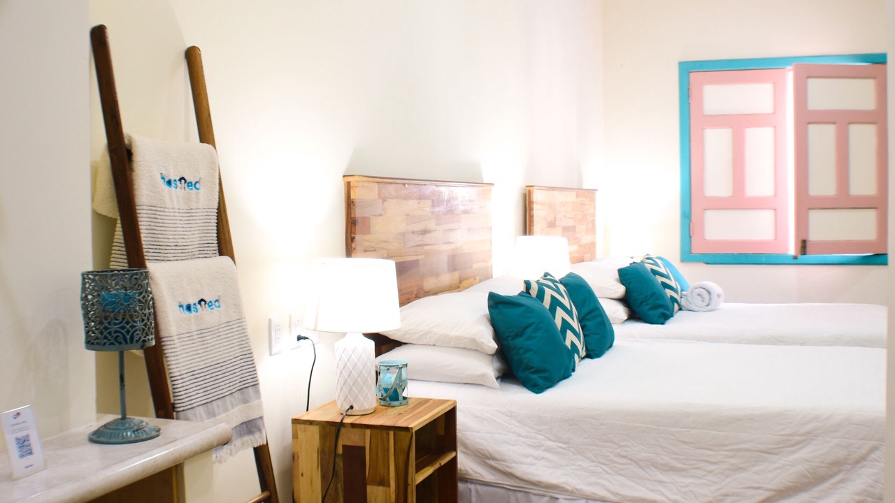Photo of Bedroom in Flores