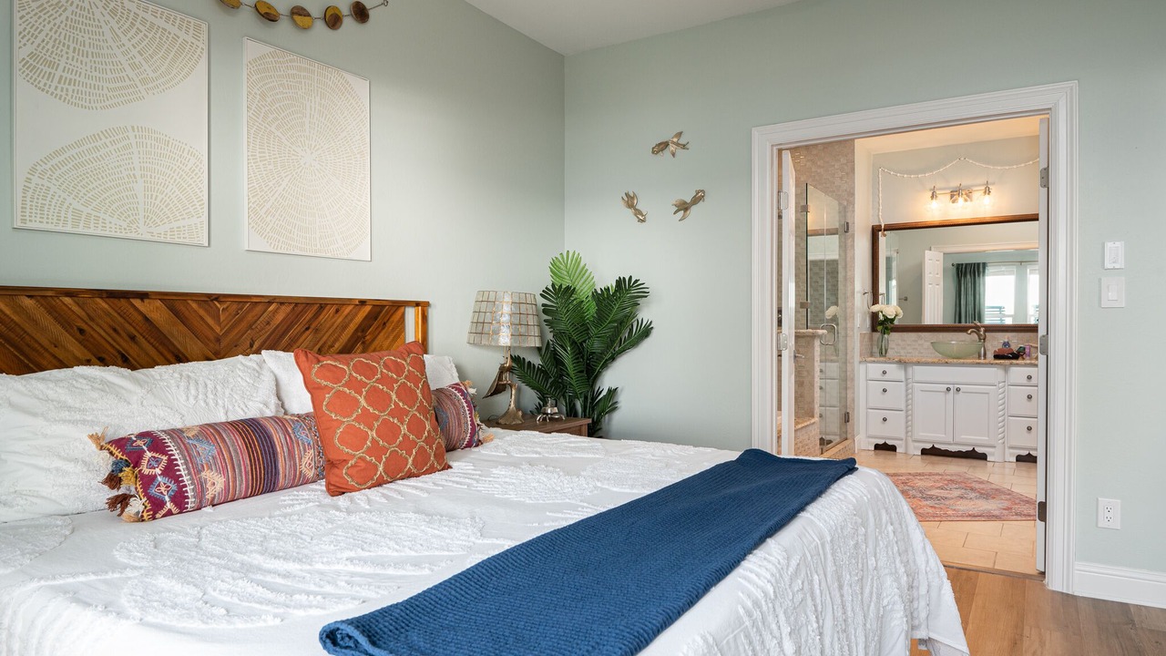 Photo of Bedroom in Port Bolivar