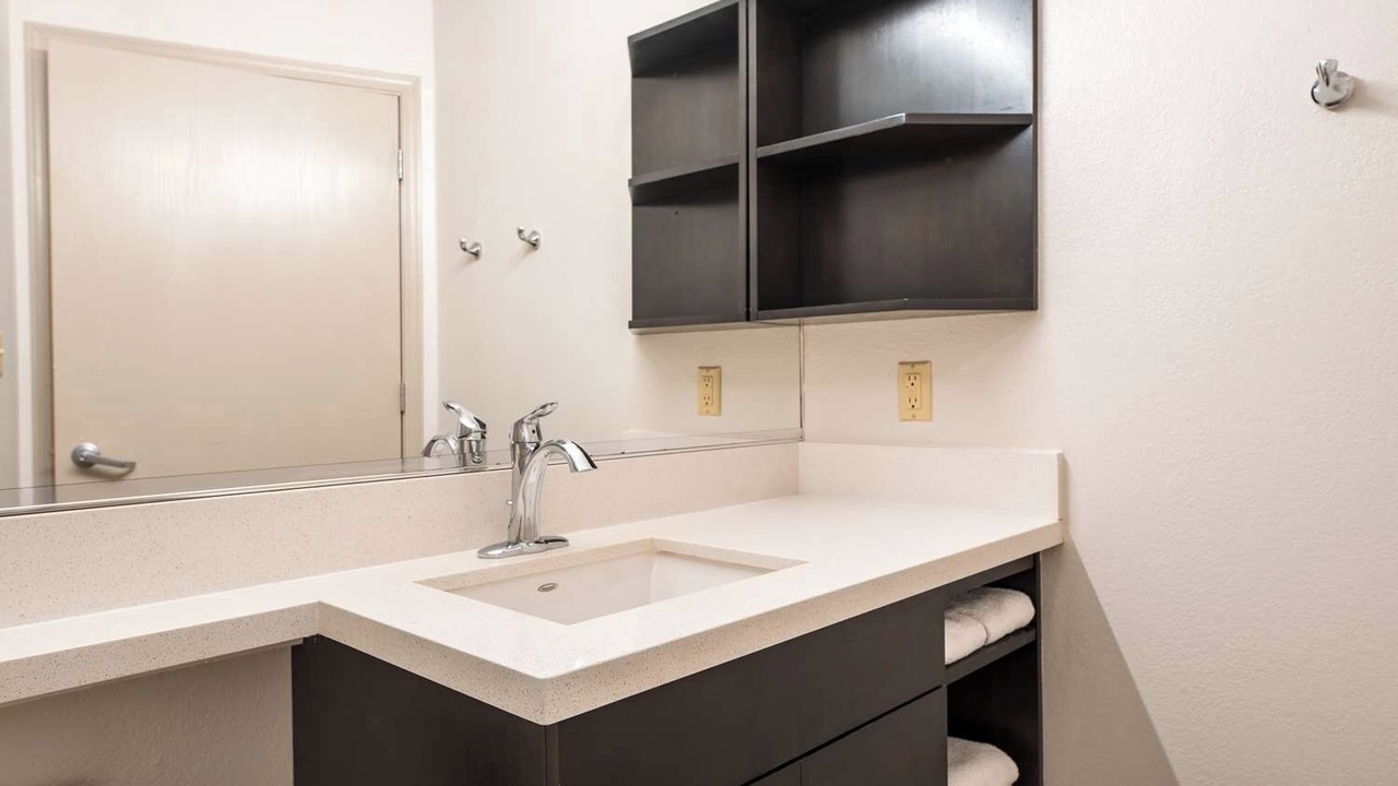 Photo of Bathroom in Park Central