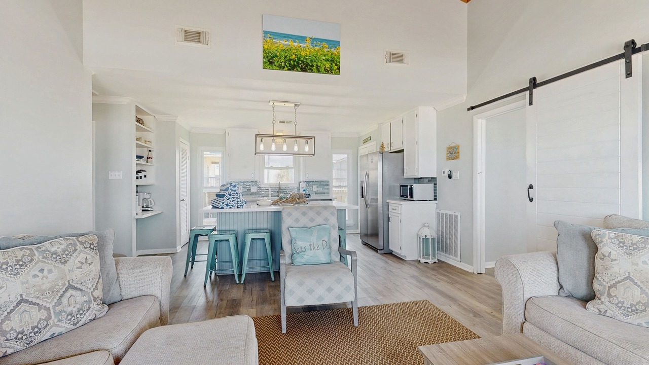 Photo of Livingroom in Spanish Grant