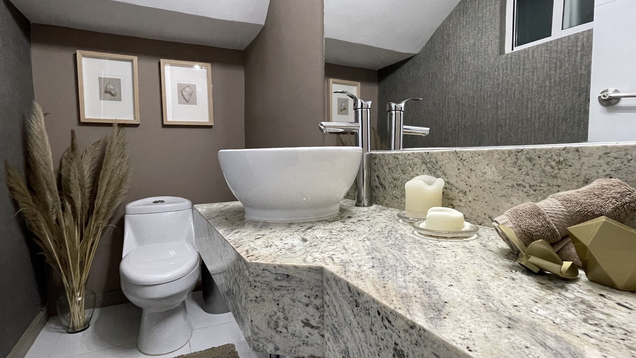 Photo of Bathroom in La Joya