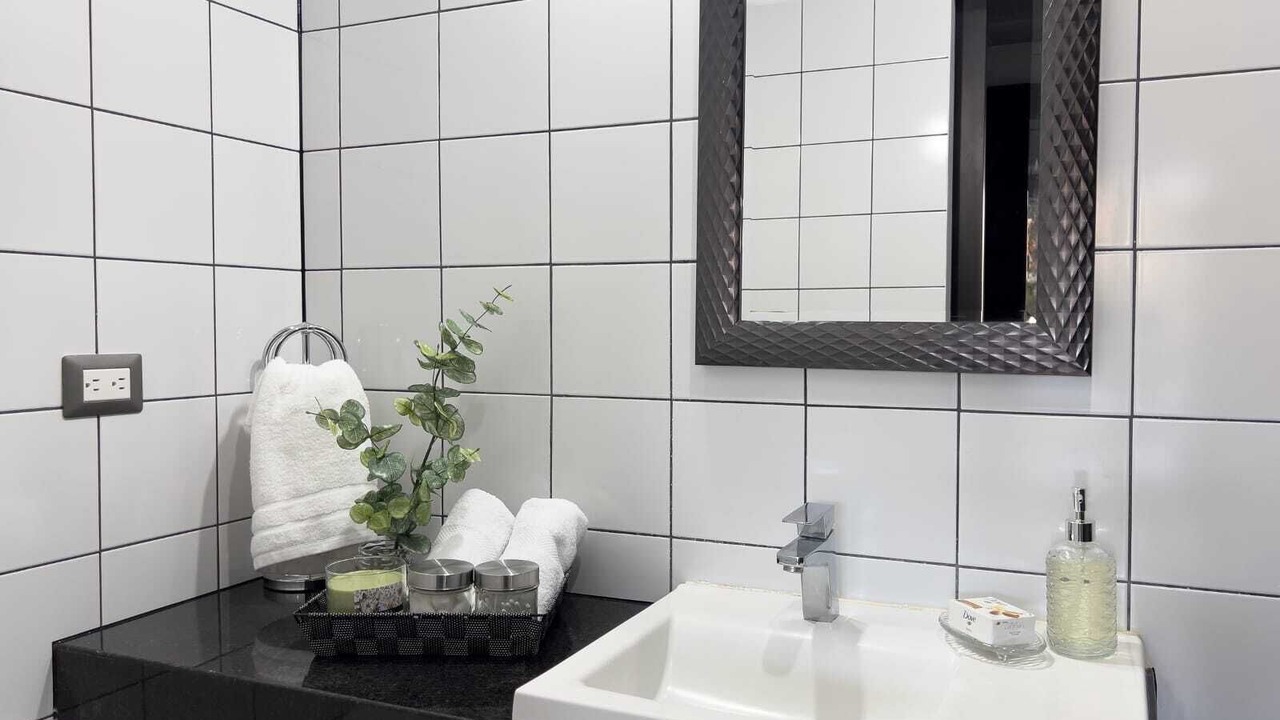 Photo of Bathroom in Zona 16