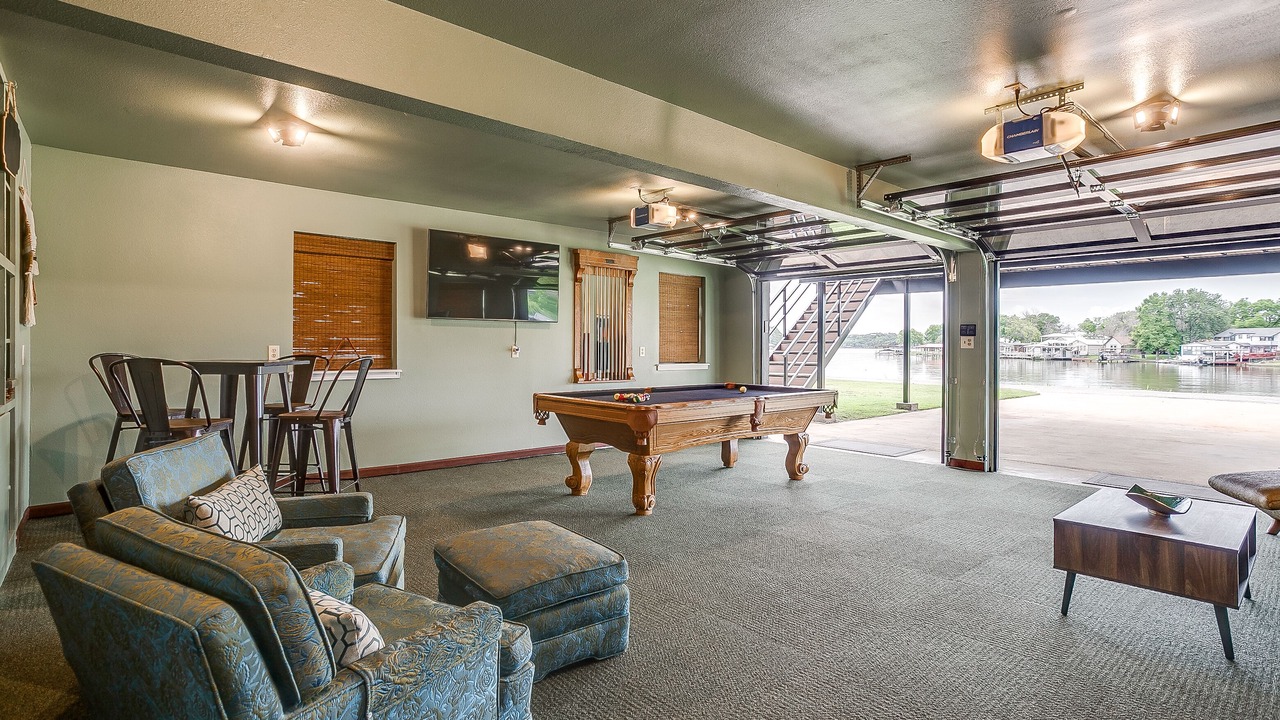 Photo of Bedroom in Granbury