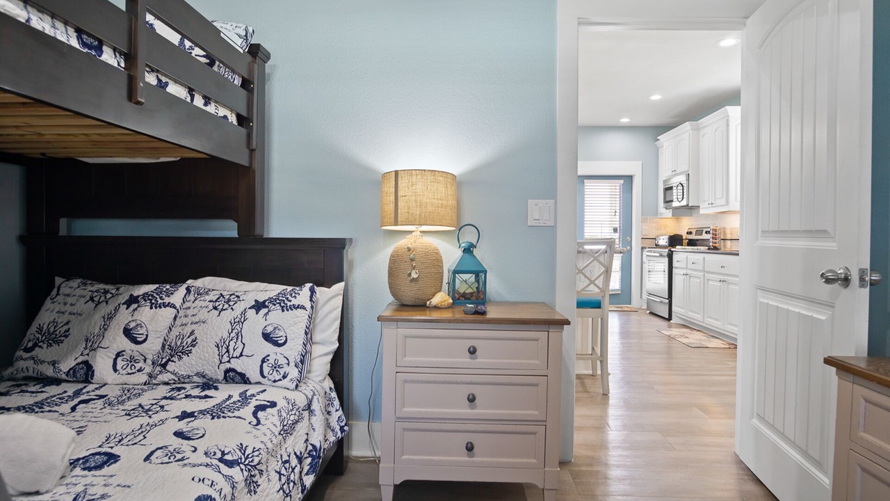 Photo of Bedroom in Crystal Beach
