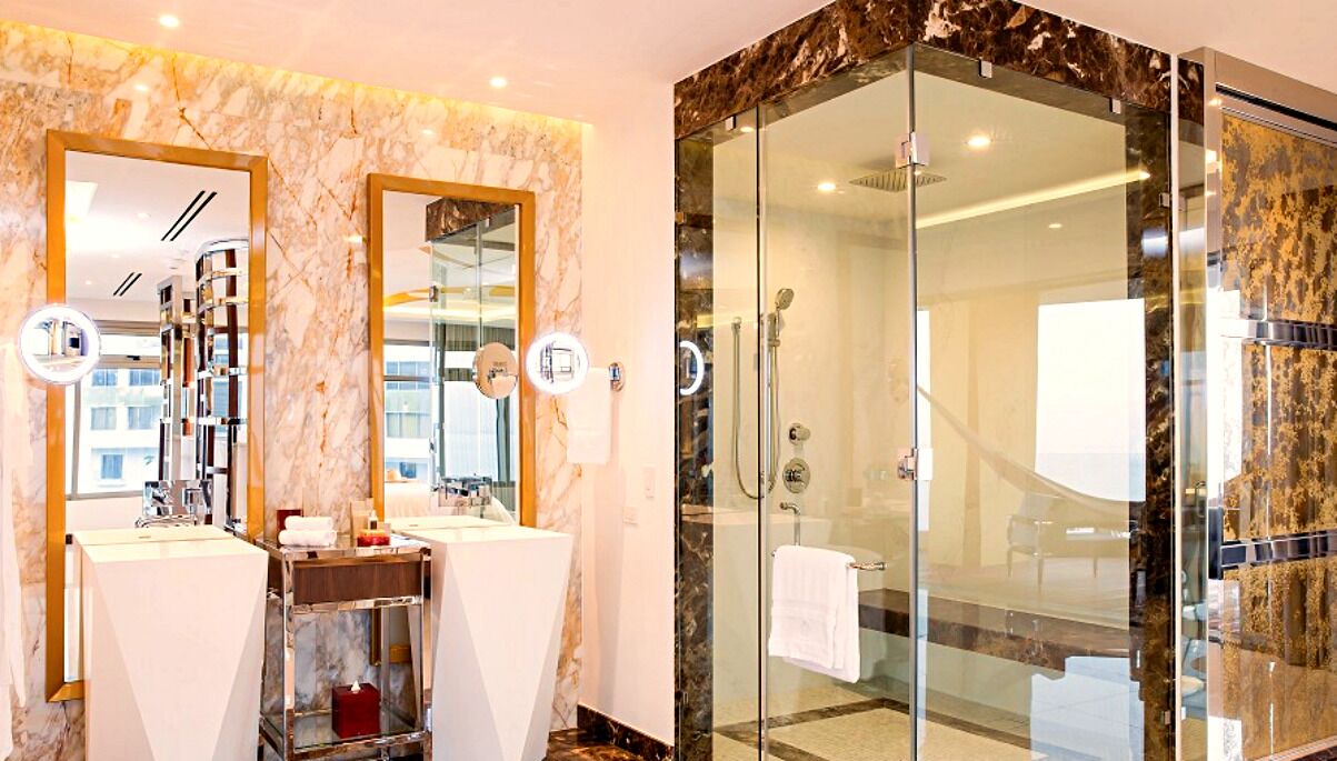 Photo of Bathroom in South Shore Hotel Area