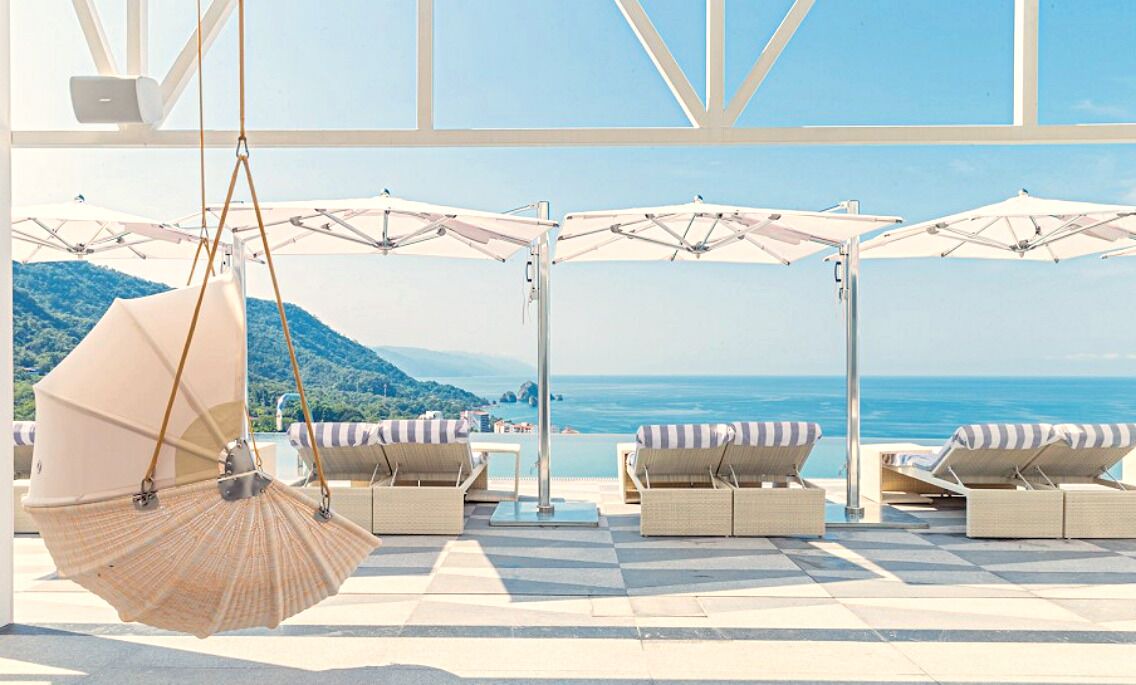 Photo of Patio Balcony in South Shore Hotel Area