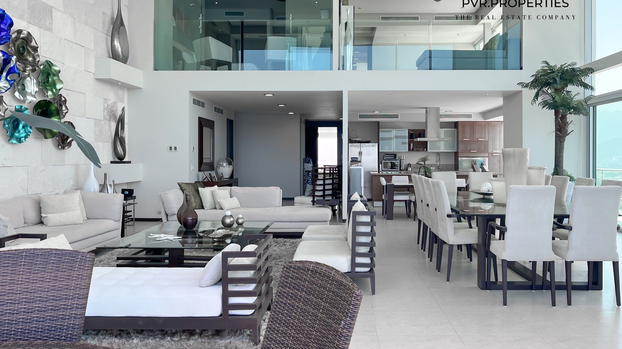 Photo of Livingroom in North Hotel Zone
