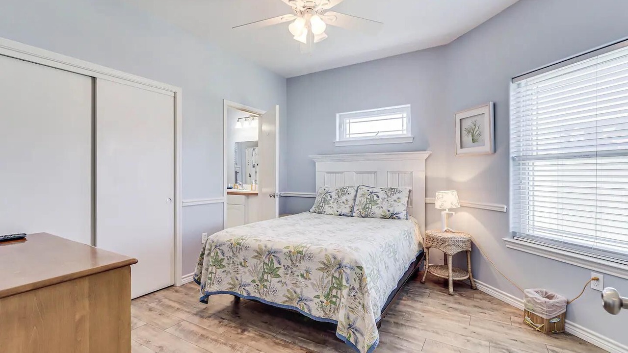 Photo of Bedroom in Sand Point
