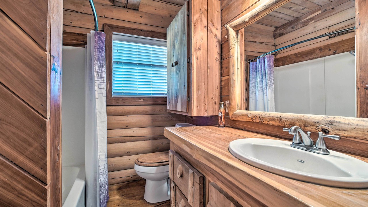 Photo of Bathroom in Woodville