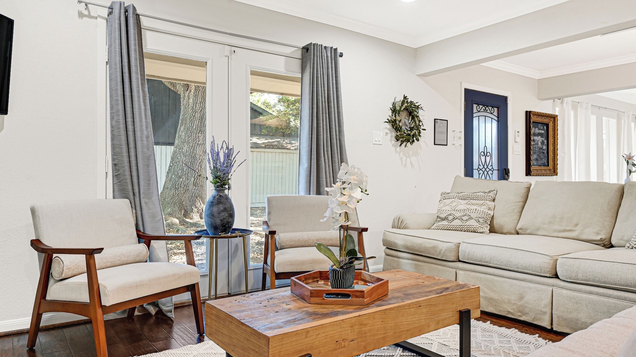 Photo of Livingroom in Houston