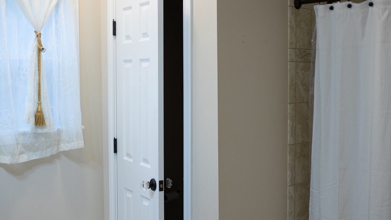 Photo of Bathroom in Brookeland