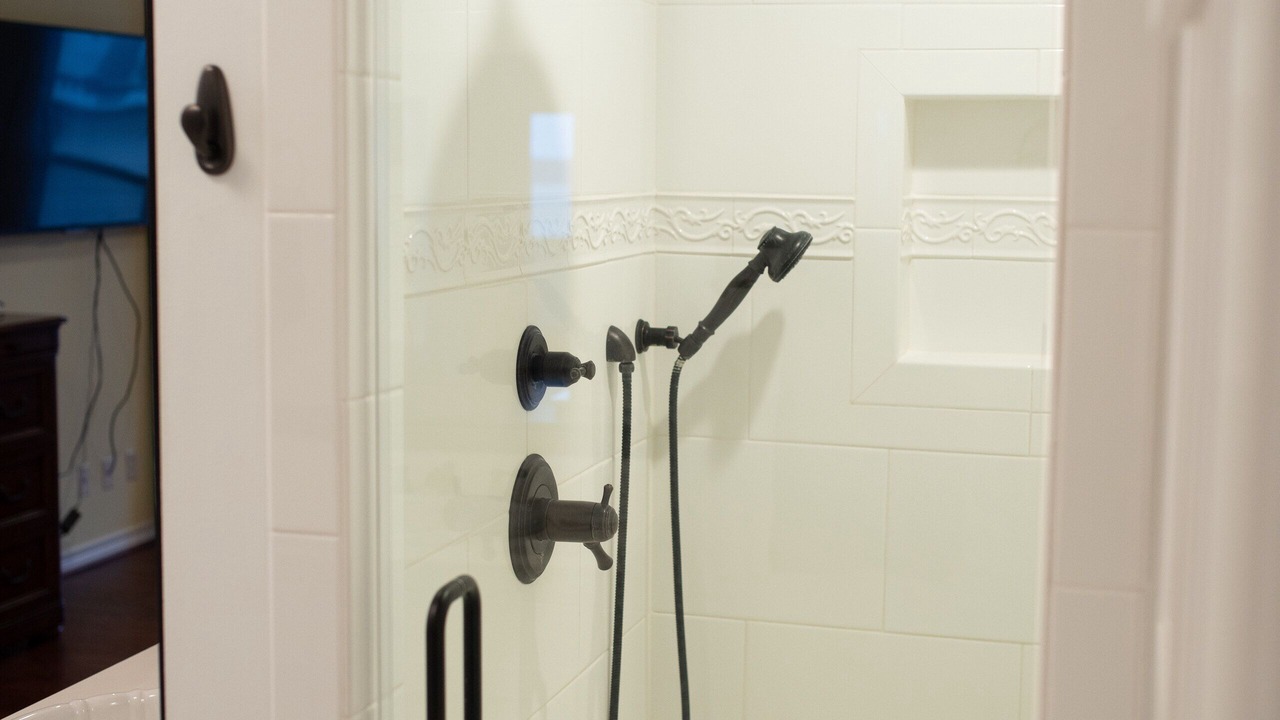Photo of Bathroom in Brookeland