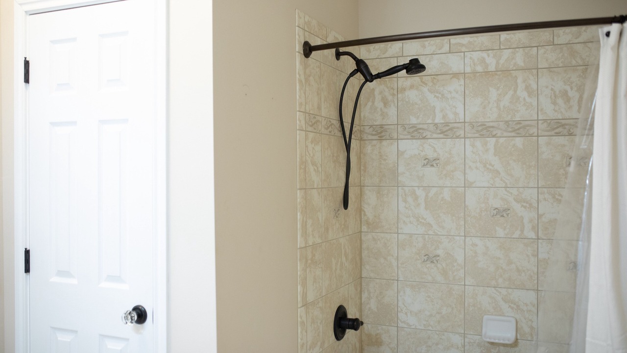 Photo of Bathroom in Brookeland