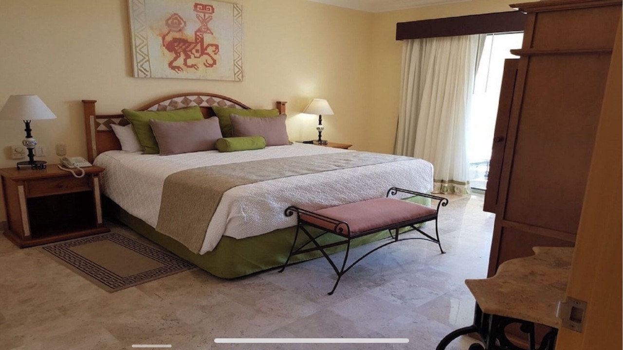 Photo of Bedroom in Flamingos