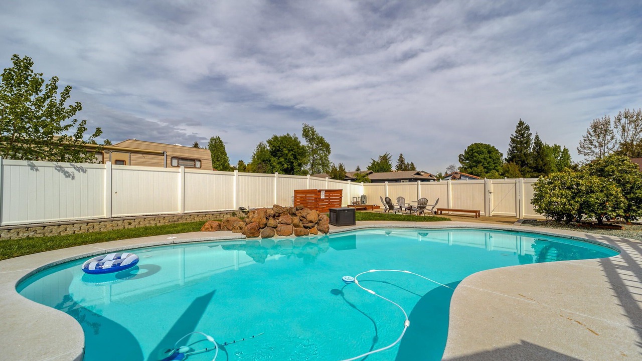 Photo of Outdoor in Lake Redding