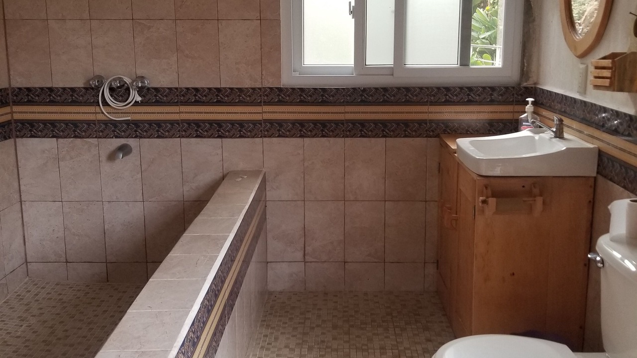 Photo of Bathroom in San Lucas Toliman