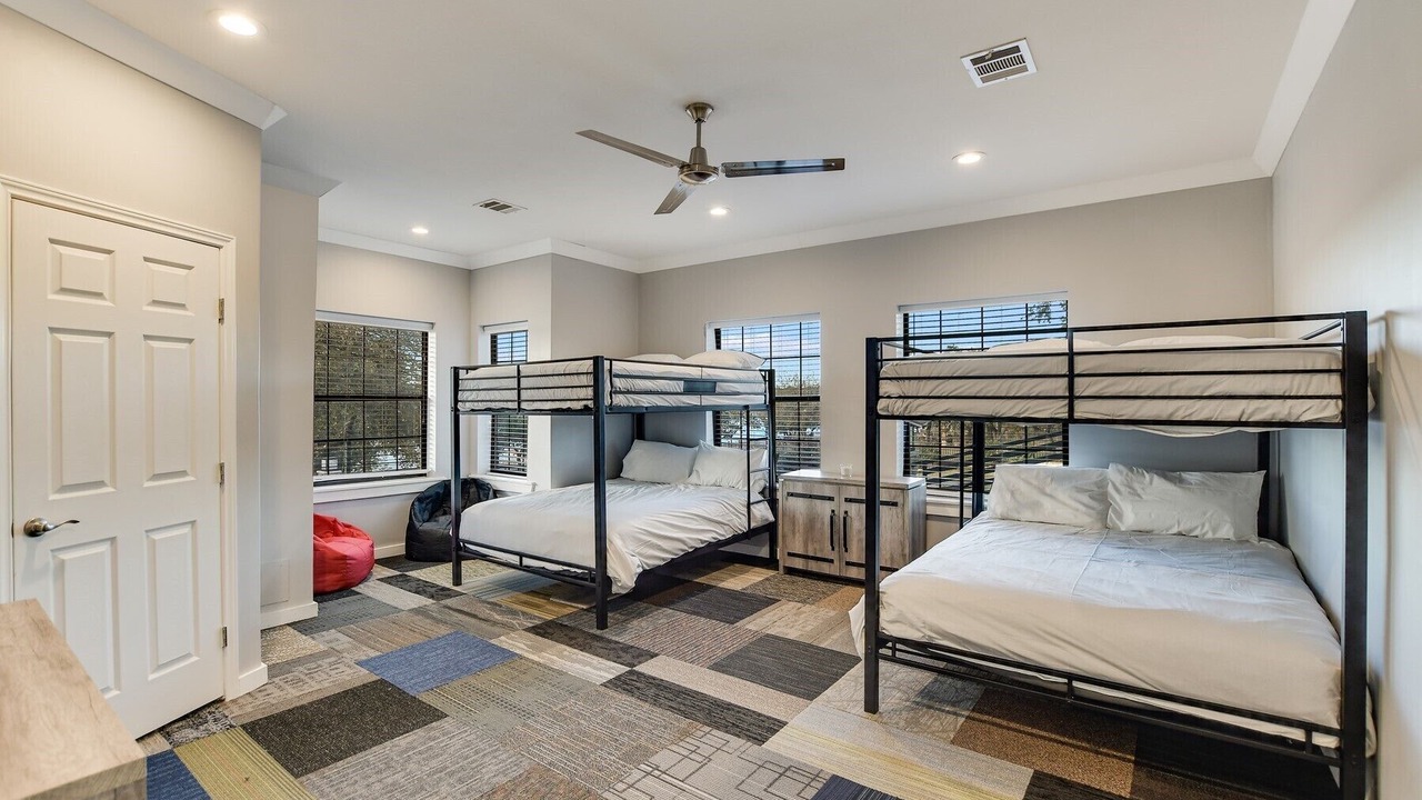 Photo of Bedroom in Highland Lake Estates