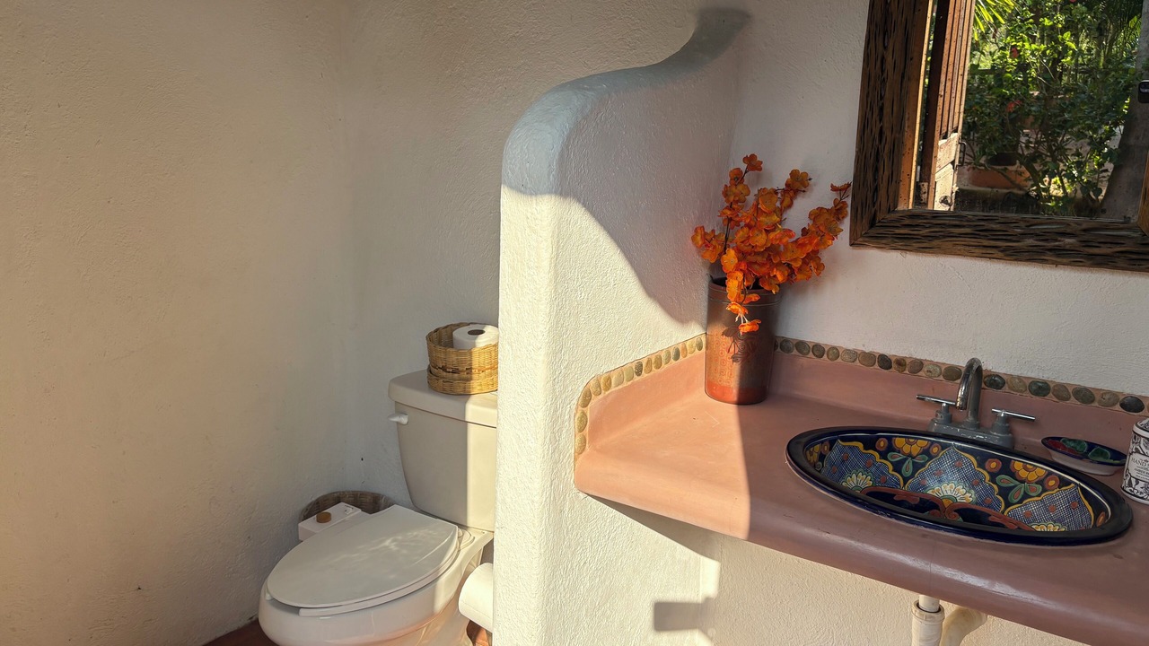 Photo of Bathroom in Saladita