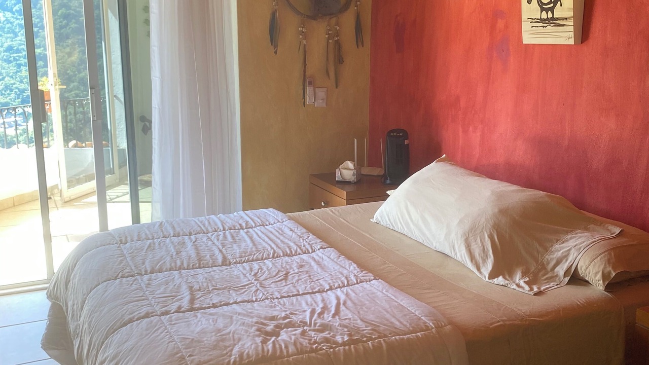 Photo of Bedroom in South Shore Hotel Area