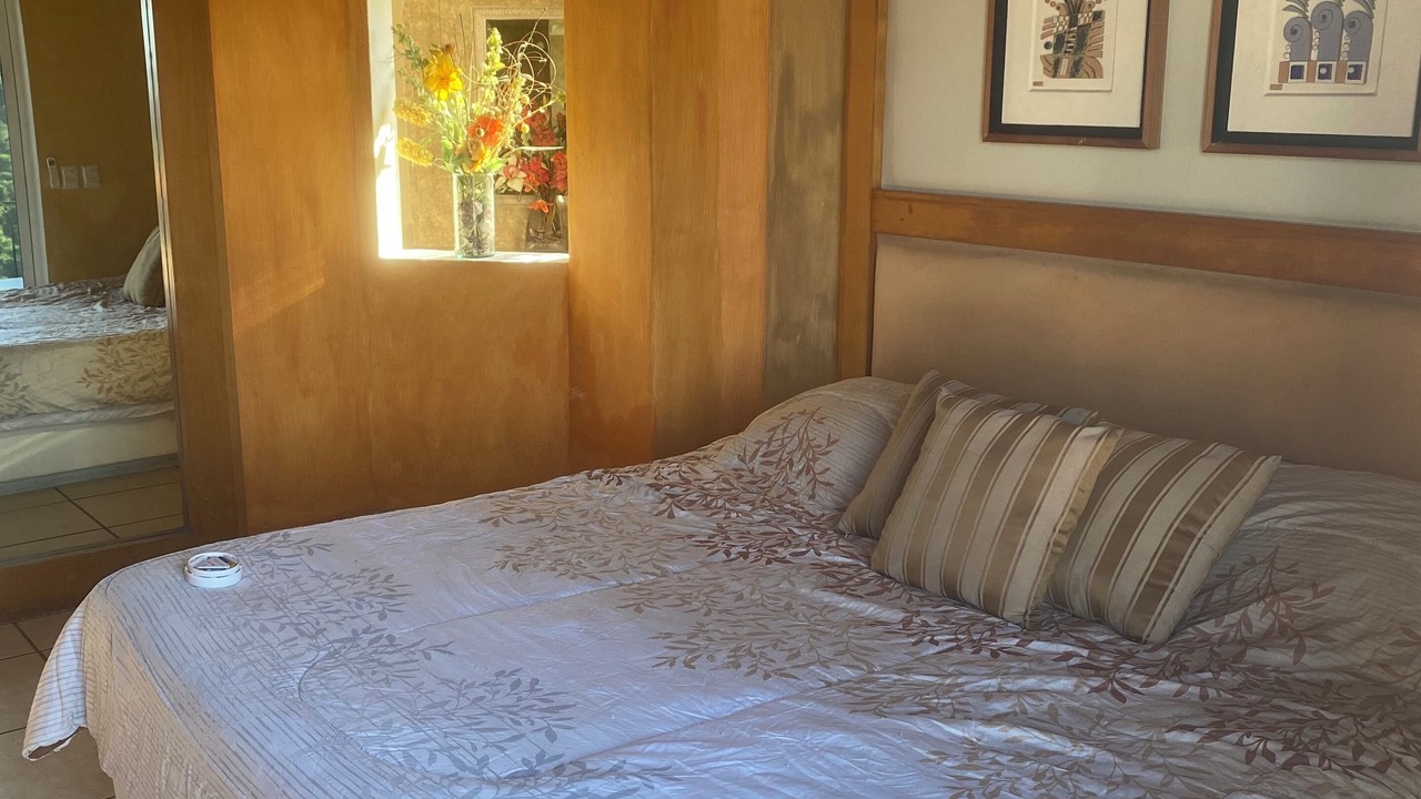 Photo of Bedroom in South Shore Hotel Area