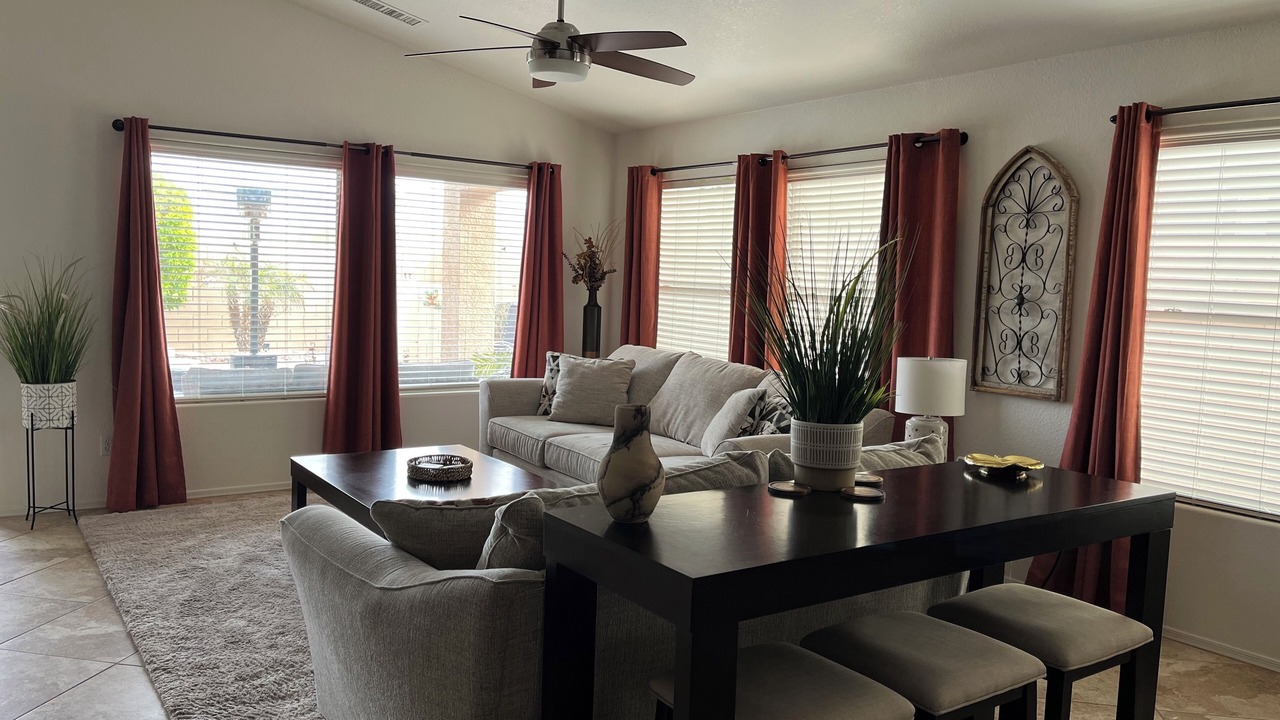 Photo of Livingroom in Estrella Mountain Ranch