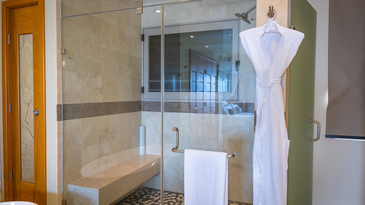 Photo of Bathroom in South Shore Hotel Area