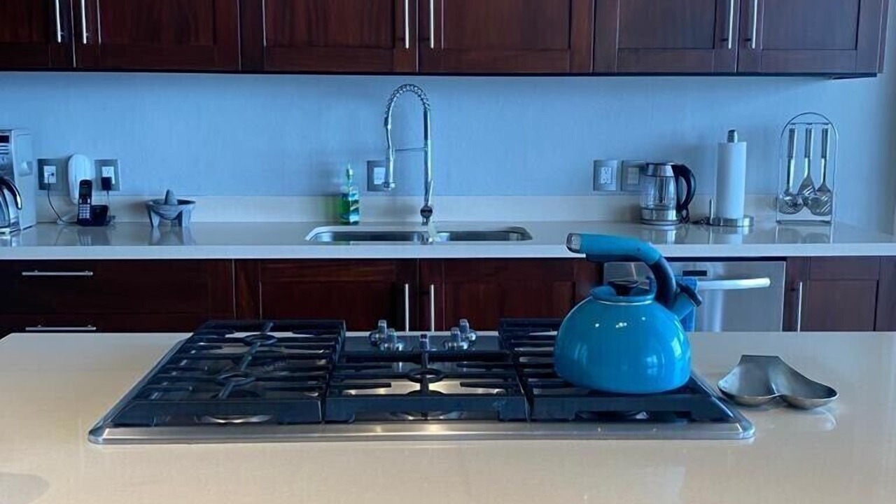 Photo of Kitchen in South Shore Hotel Area
