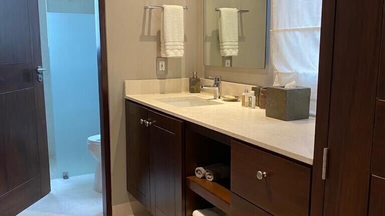 Photo of Bathroom in South Shore Hotel Area