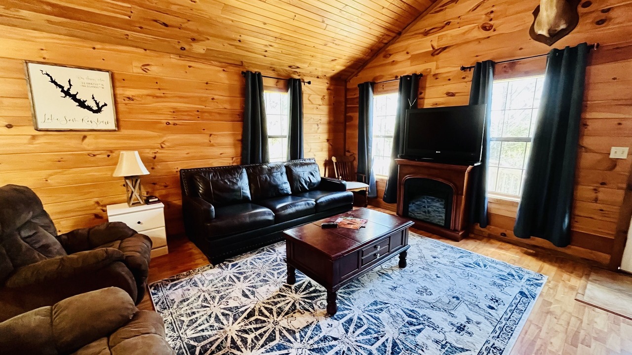 Photo of Bedroom in Brookeland